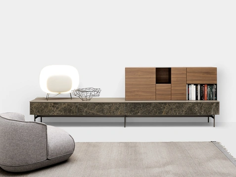 Avenue System On Metal Feet